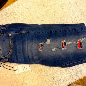 Judy Blue Serape Patch NWT size 9/29